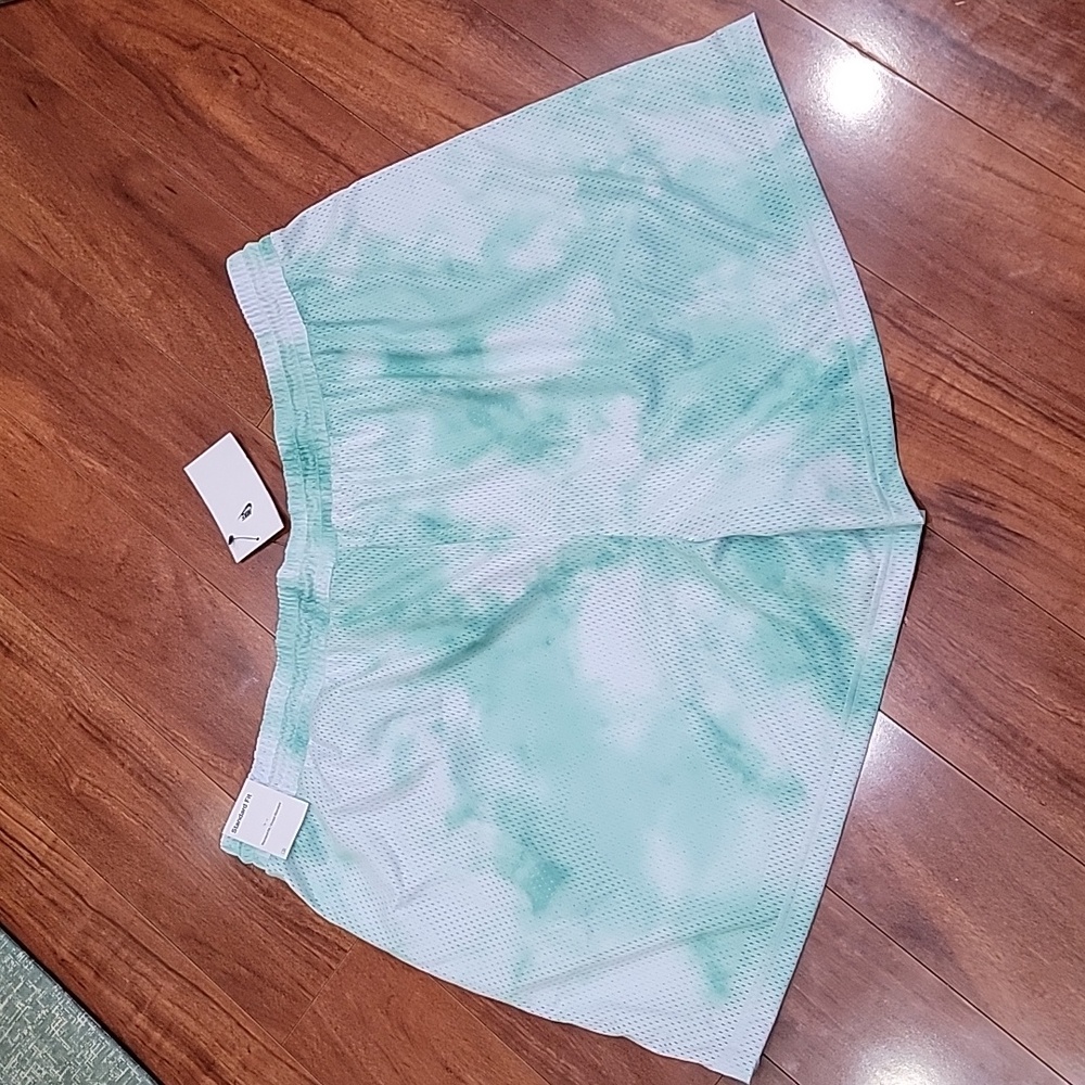 NWT plus size Nike tie dye mesh shorts - Picture 6 of 8